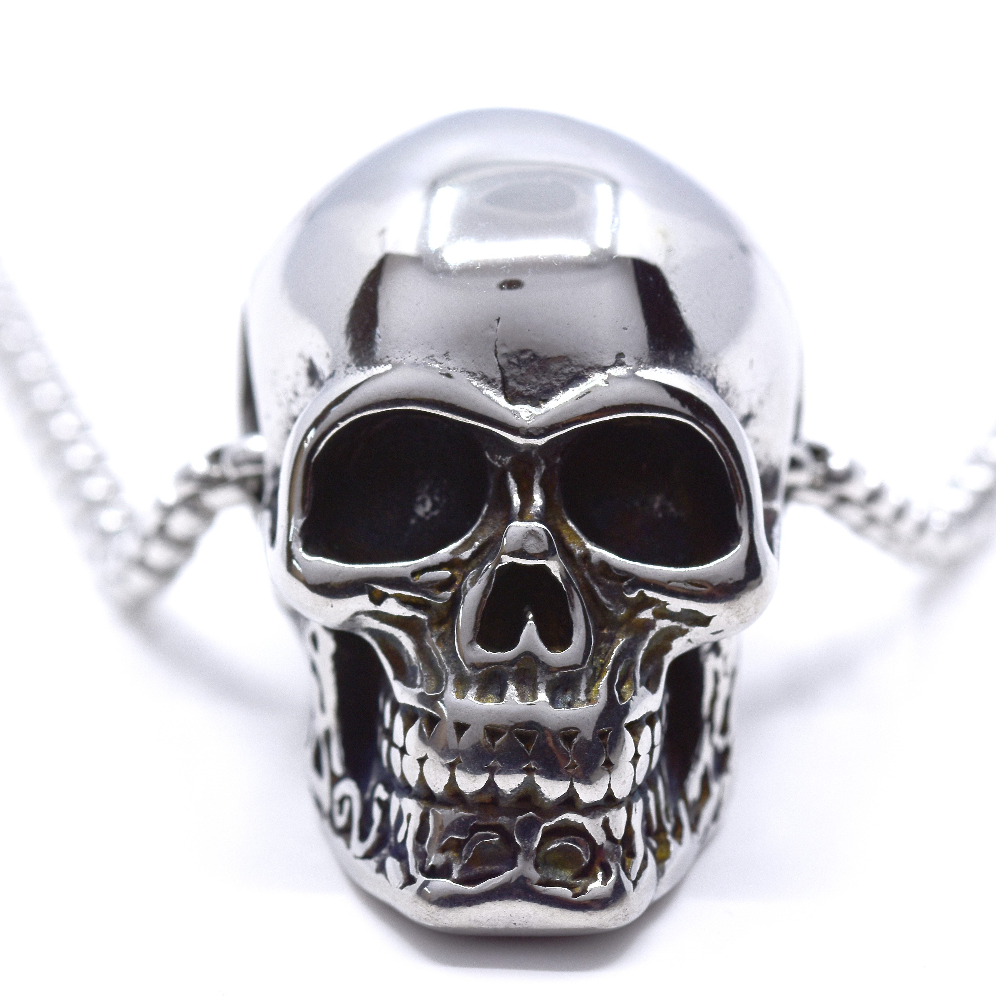 Ocelový přívěsek 3D lebka Skull