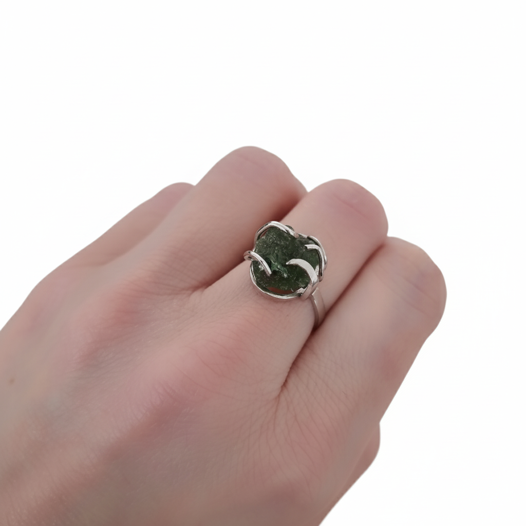 Stříbrný prsten s vltavínem Verik