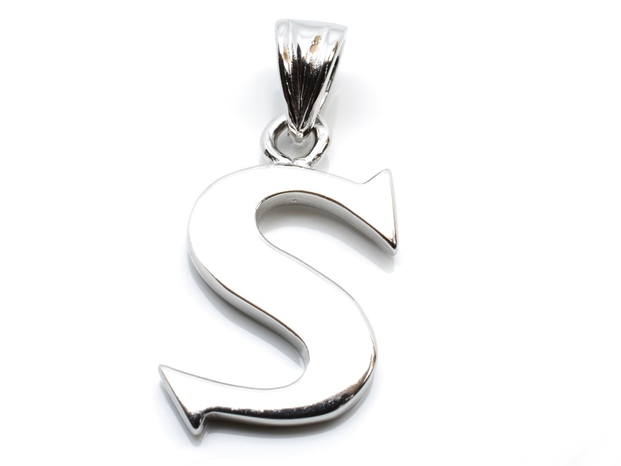 Stříbrný přívěsek písmeno hladké, S