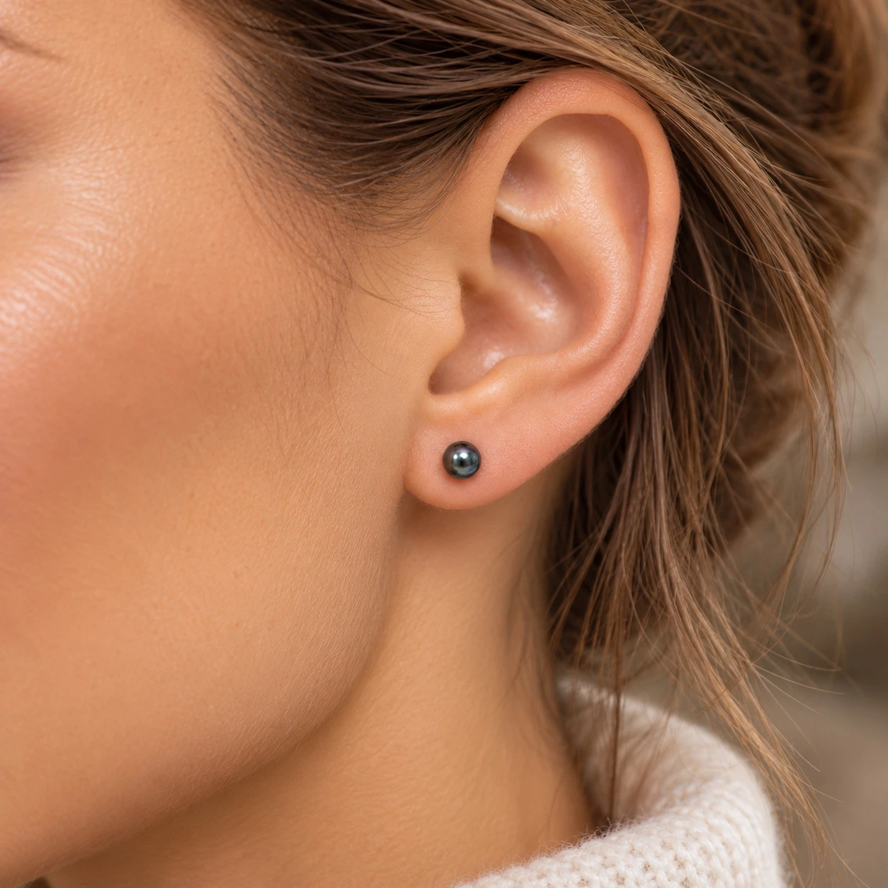 Stříbrné náušnice s říční perlou Mirella 6 mm