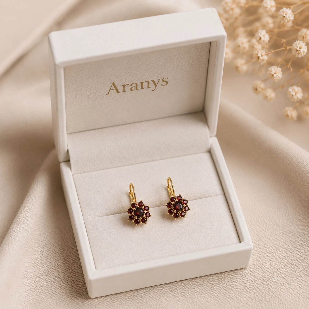 Zlaté náušnice květ s českým granátem Rosewood