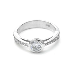 Stříbrný snubní prsten s čirým zirkonem