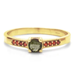 Zlatý prsten český granát, vltavín