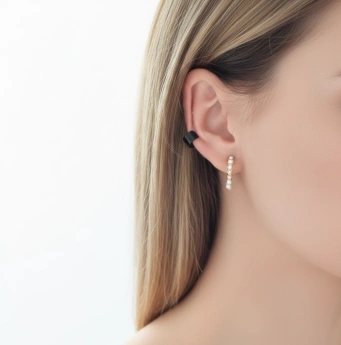 Ocelová černá záušnice Edita