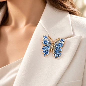 Brož Motýl s krystaly Swarovski
