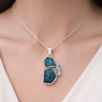 Stříbrný přívěsek s distenem a akvamarínem Dancing