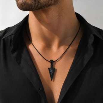 Ocelový přívěsek šíp Arkon