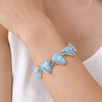 Stříbrný náramek pásek