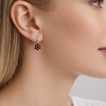 Stříbrné náušnice kytička s českým granátem Rosaria