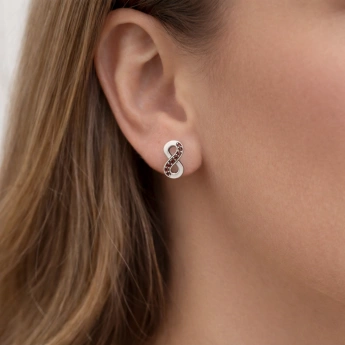 Stříbrné náušnice nekonečno s českým granátem Eterna