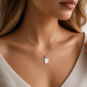 Stříbrný přívěsek pergamen Scripta