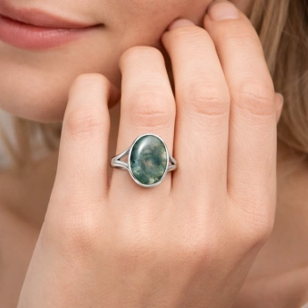 Stříbrný prsten s mechovým achátem Gaia