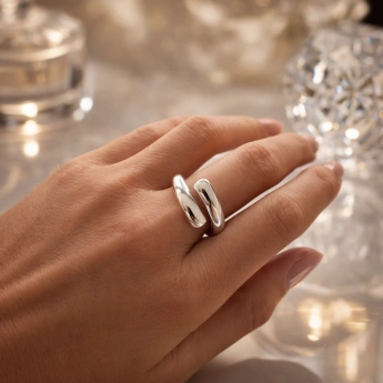 Zatočený roztahovací prsten Curve