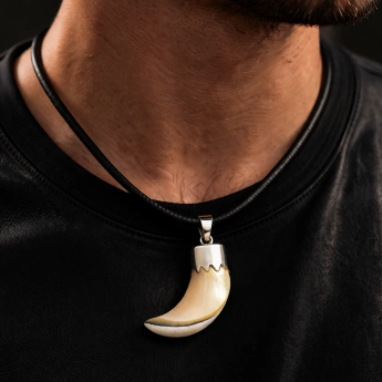 Stříbrný přívěsek s mušlovinou roh hojnosti Chlam