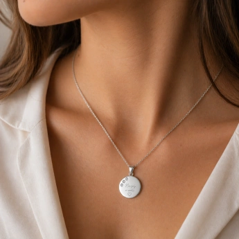 Stříbrný přívěsek se zirkony Infinia