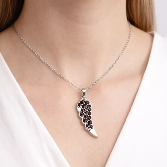 Stříbrný přívěsek křídlo český granát Aylin