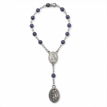 Náramek s tanzanitem a medailonky Kryštof