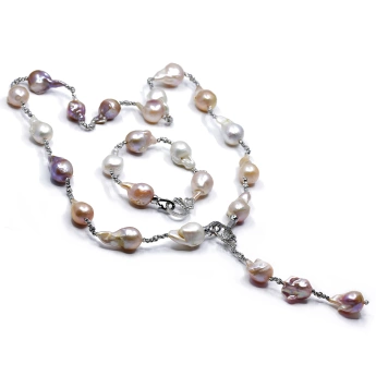 Náhrdelník říční perly bílé s přívěškem motýlka Tesa