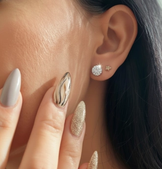 Stříbrné náušnice kuličky se zirkony Bayan