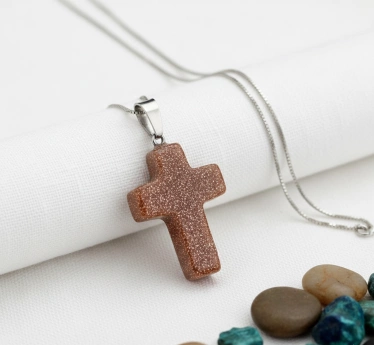 Přívěsek křížek avanturín Depth