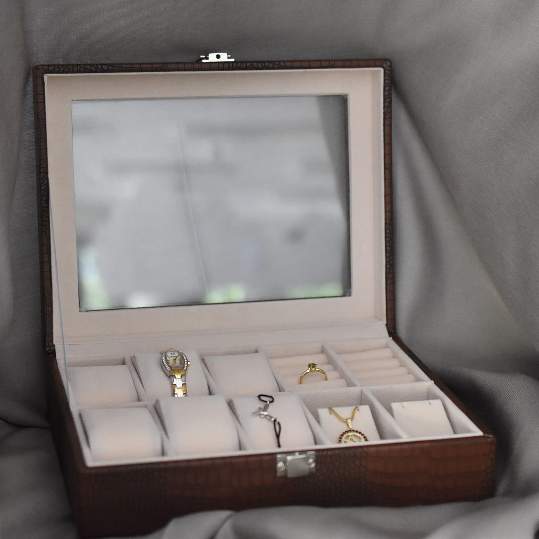 Šperkovnice hnědá Norielle