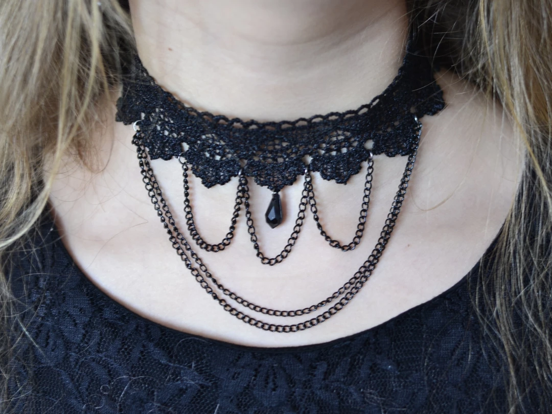 Gotický náhrdelník 1169