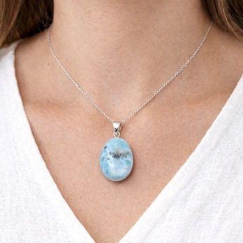 Stříbrný přívěsek s larimarem Borrye