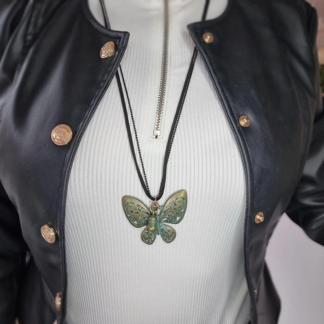 Bižuterní náhrdelník motýl