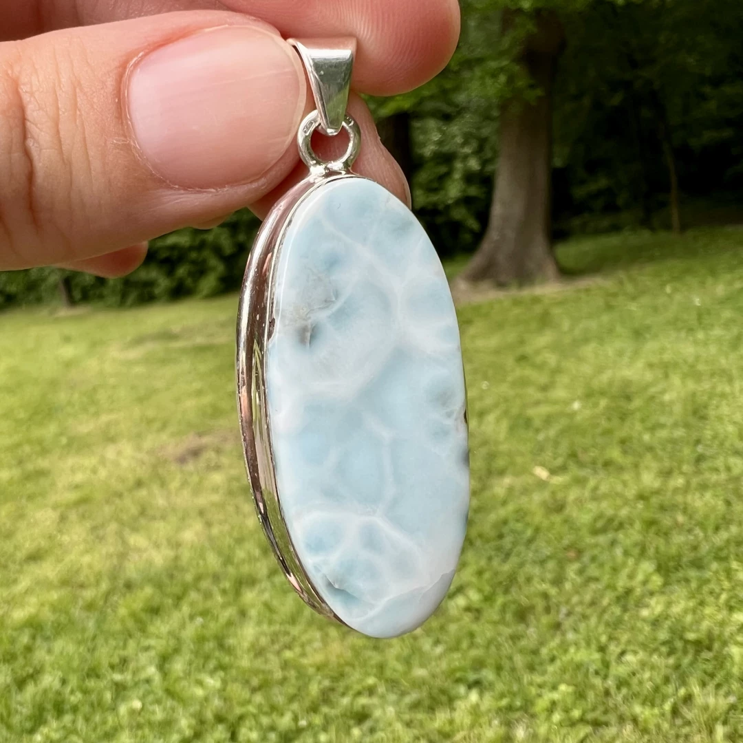 Stříbrný přívěsek s larimarem Veleina proud