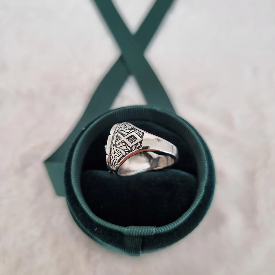 Ocelový masivní prsten vlčí hlava Alesso