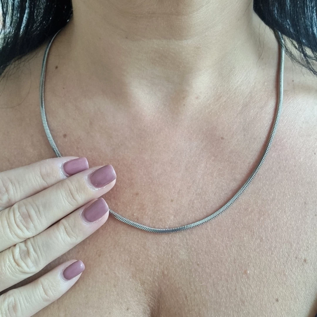 Ocelový náhrdelník typu had Atervi