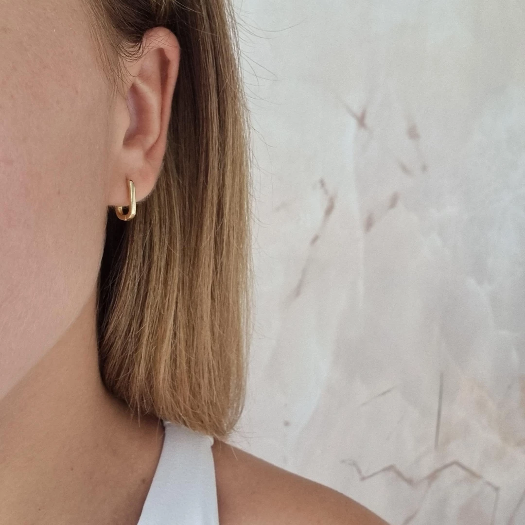 Stříbrné náušnice Mercedes