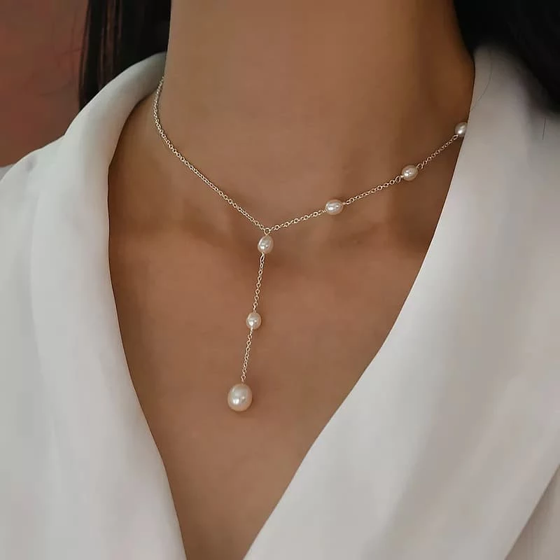 Stříbrný náhrdelník s perlami Meliza