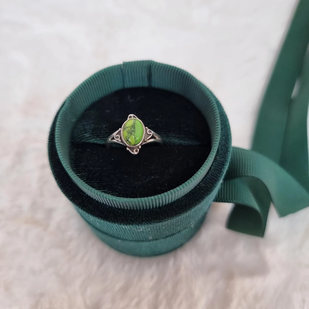 Stříbrný prsten tyrkys zelený
