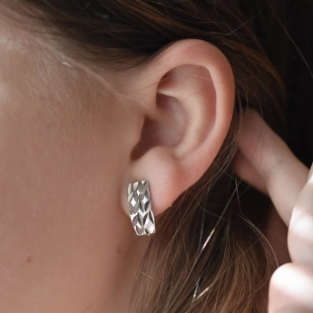 Stříbrné náušnice s motivem obdélníku Avelynn