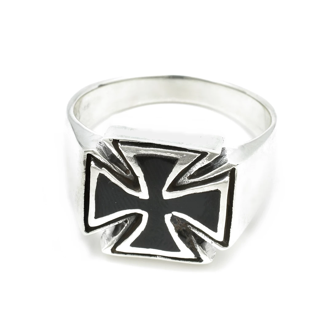 Stříbrný prsten maltézský kříž