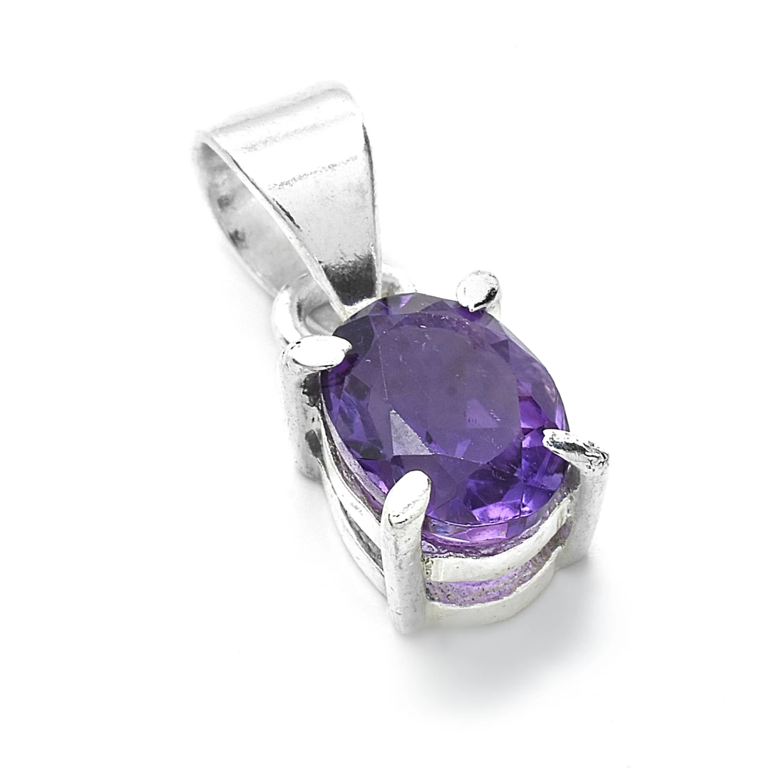 Stříbrný přívěsek s broušeným ametystem Fiana