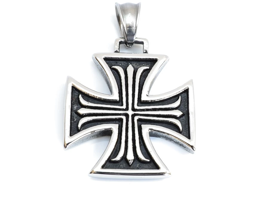 Přívěsek maltézský kříž
