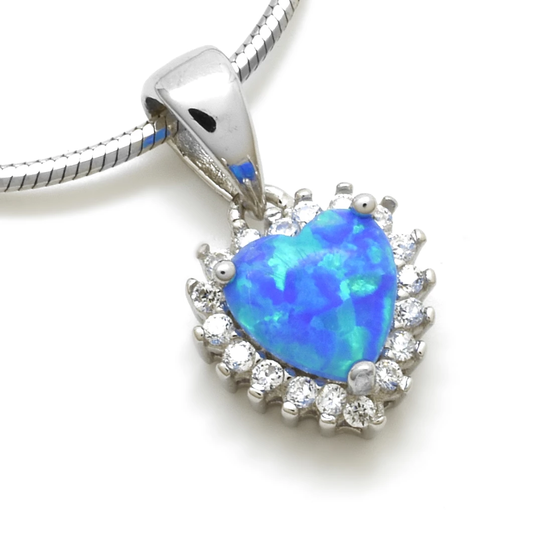 Stříbrný přívěsek srdce s opálem