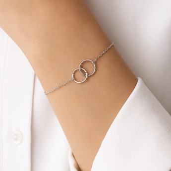 Stříbrný kruhový náramek Kuky