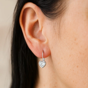 Stříbrné náušnice se zirkonovým srdcem Sweethearts