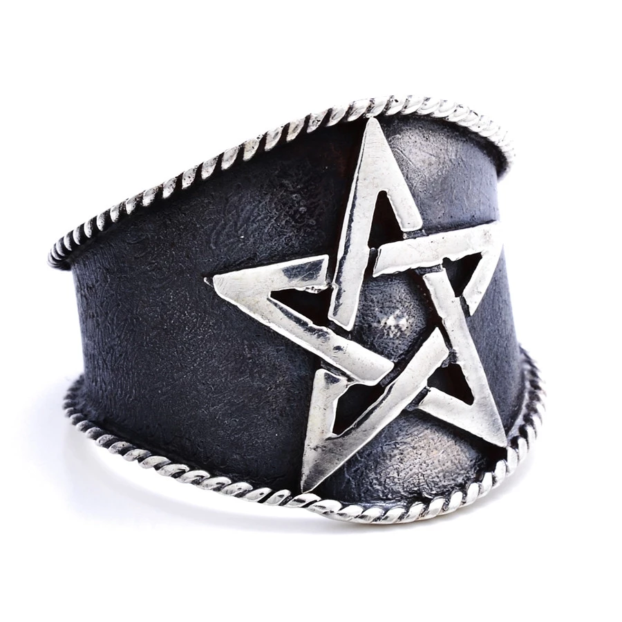 Stříbrný prsten pentagram