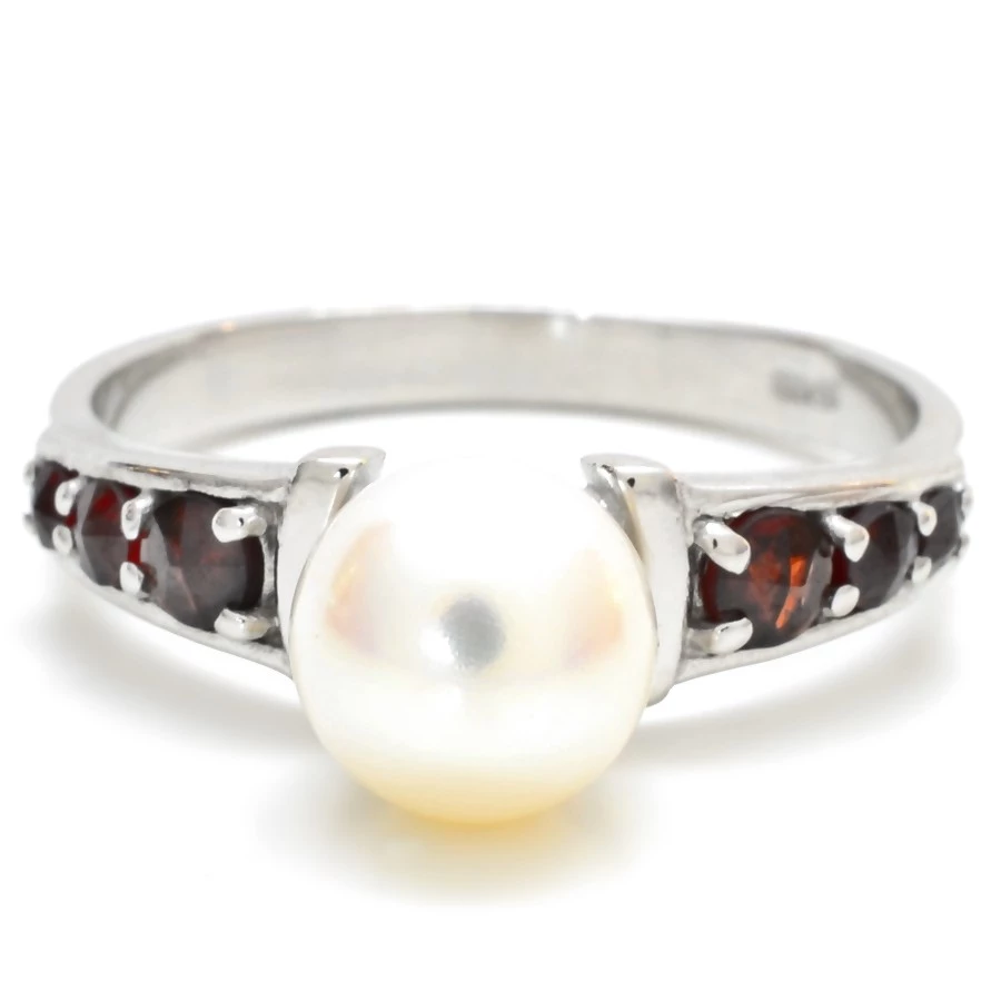 Stříbrný nebo zlacený prsten český granát s perlou