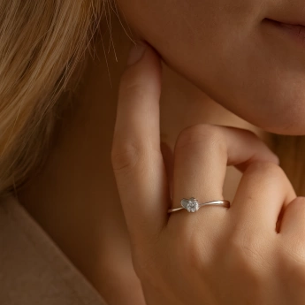 Stříbrný prsten srdíčko se zirkonem Emma