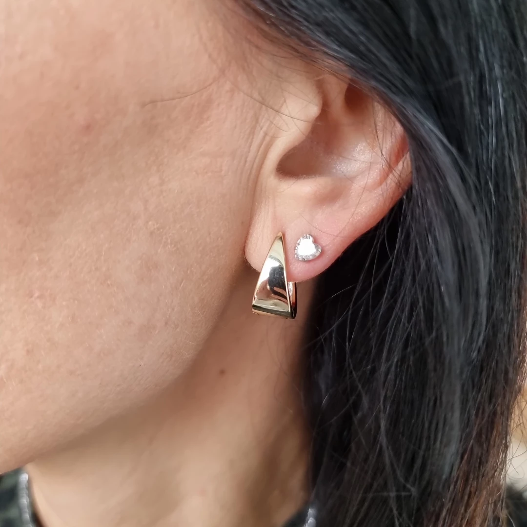 Stříbrné náušnice triangl Constance