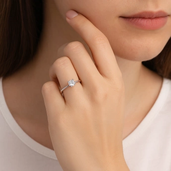 Stříbrný prsten s třpytivým zirkonkem Mirage