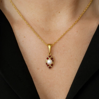 Zlatý přívěsek český granát a perla Stefany