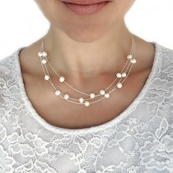 Bílé perly náhrdelník