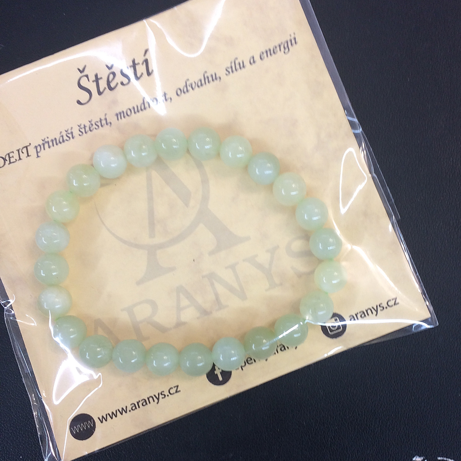 Náramek na ruku štěstí