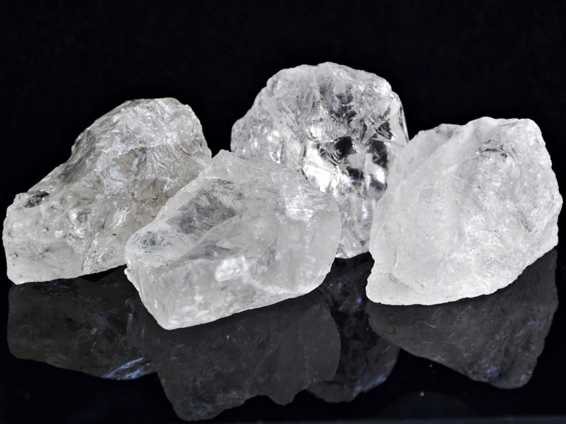 Přírodní křišťál pro harmonizaci vody